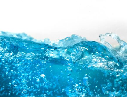 Symbolbild Wasser, Foto von Daniel Sinoca auf Unsplash